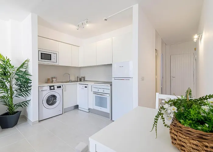 Go2tenerife Apart'masca Pool View & At 5 Min Playa de las Américas